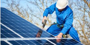 Installation Maintenance Panneaux Solaires Photovoltaïques à Savigne-l'Eveque